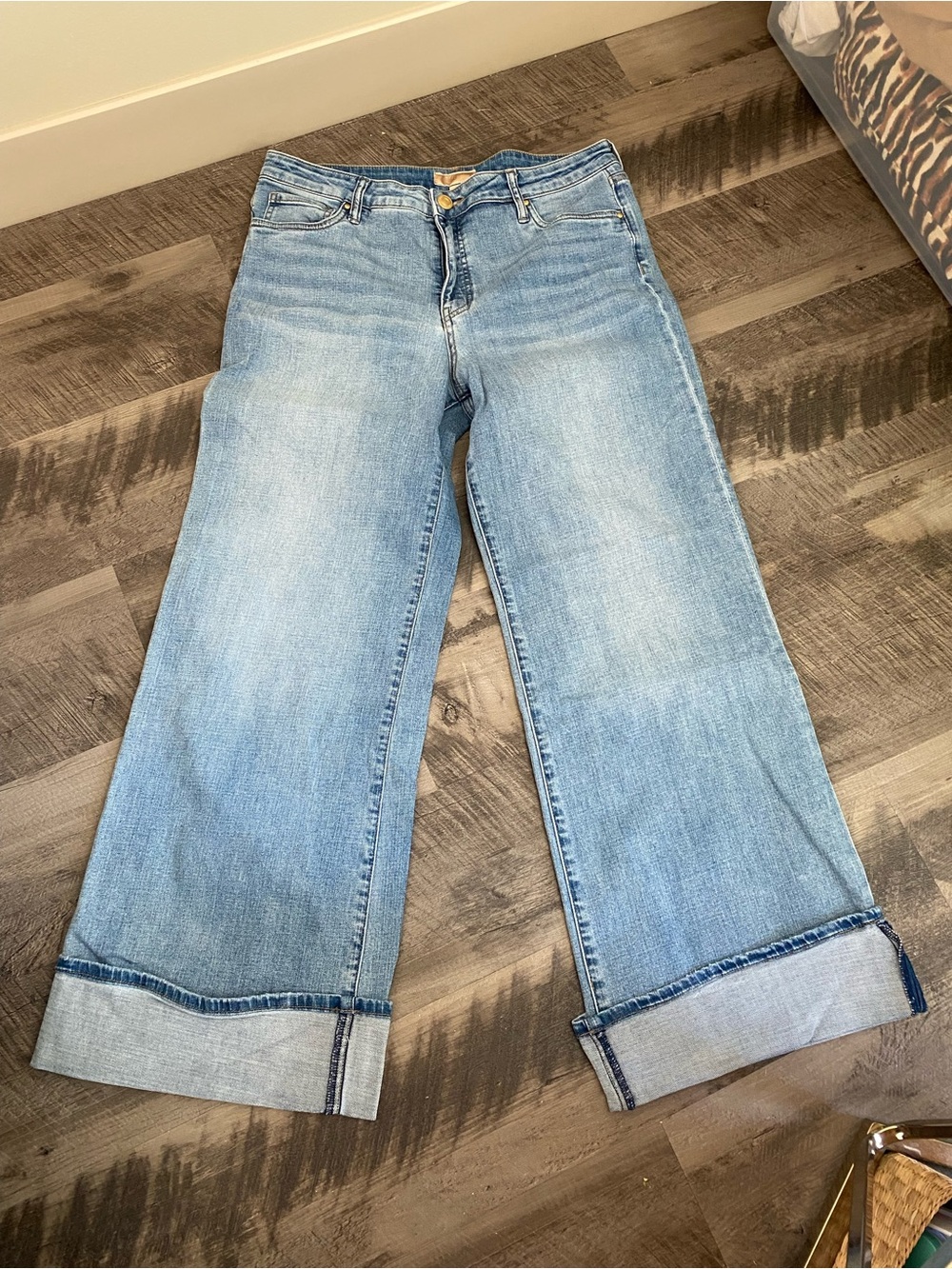 Kut from the Kloth High Waisted Wide Leg Cuffed Jeans